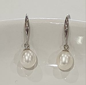 925 Sterling Silver White Cultured Freshwater‎ Pearl Drop Earring NEW